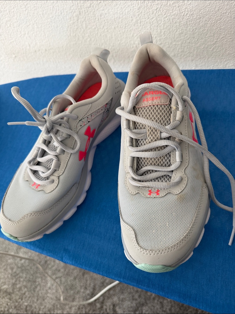 Under Armour Women's Light Gray Athletic Sneakers with Pink Accents